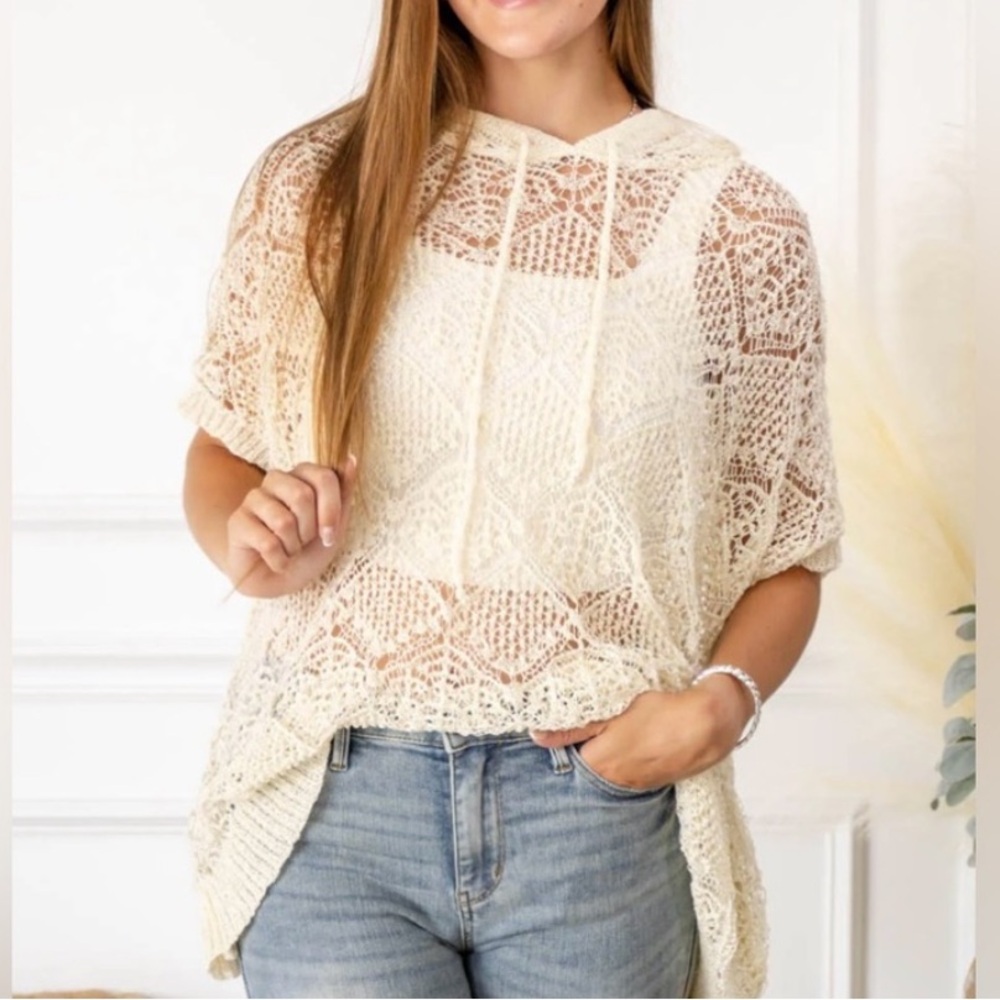 🟠NWT EASEL Oversized Island Oasis Hoodie in Cream SMALL